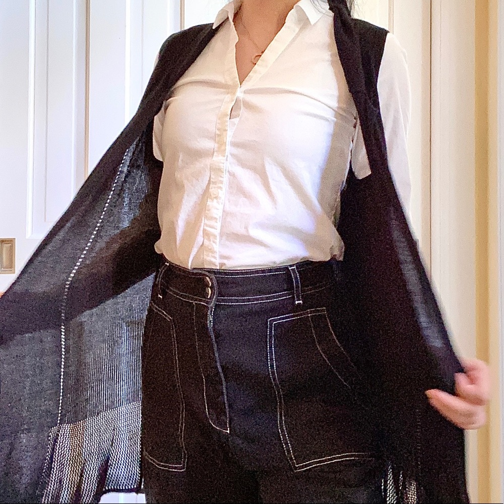 SLEEVELESS CARDIGAN